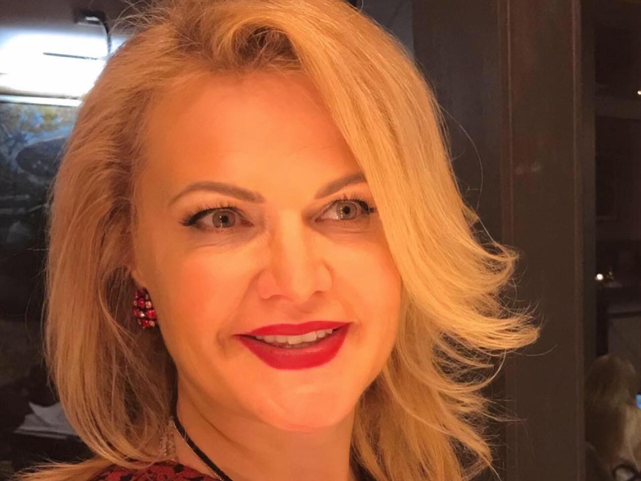 Васильєва є випускницею кількох престижних університетів