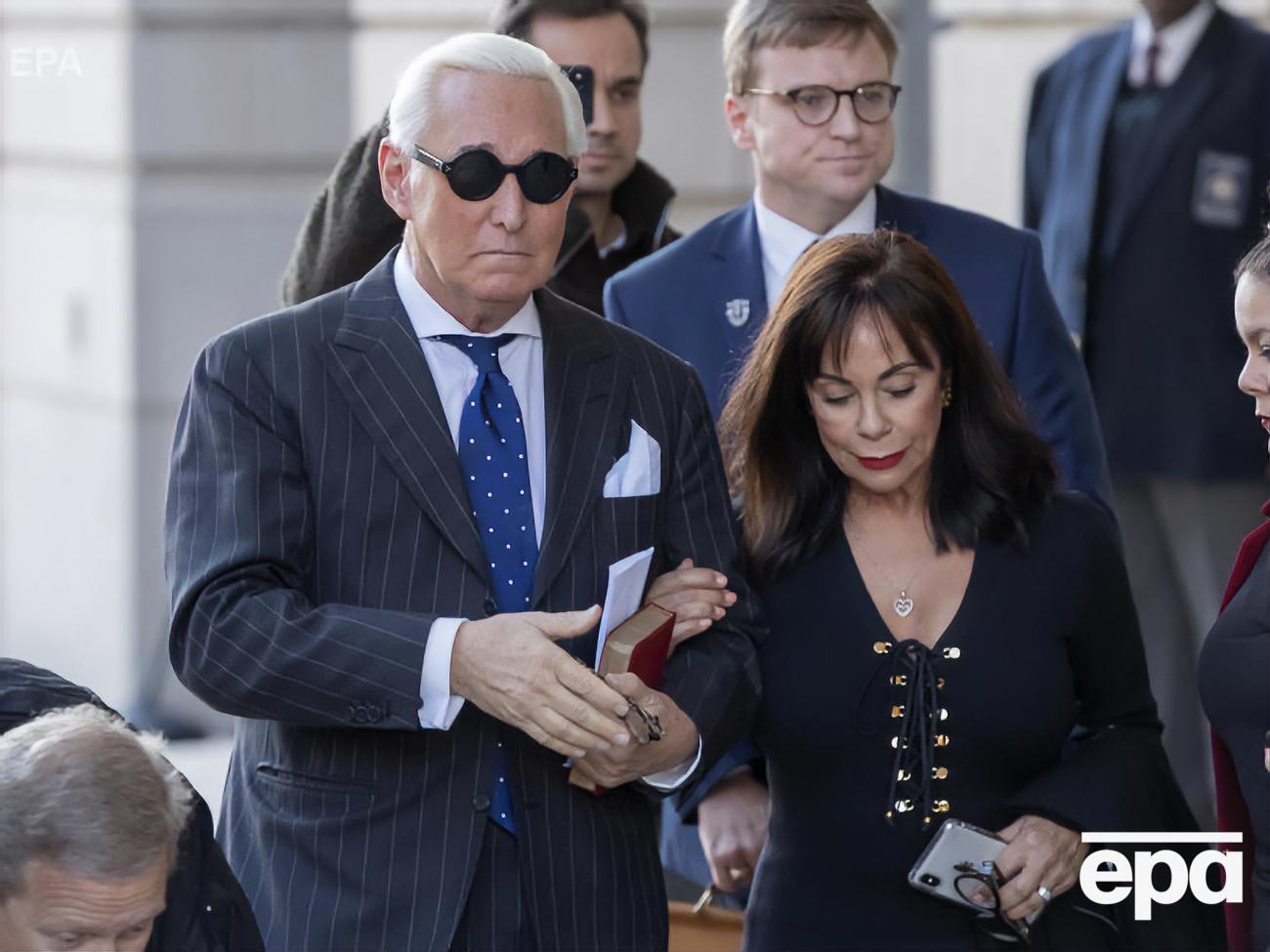 Приговор Стоуну (слева) вынесут 6 февраля