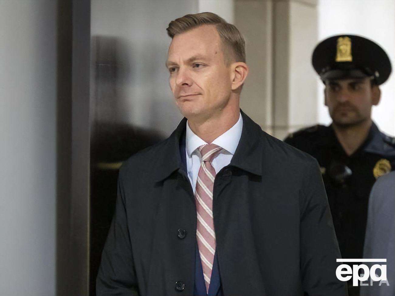 Холмс свидетельствовал в Конгрессе 15 ноября