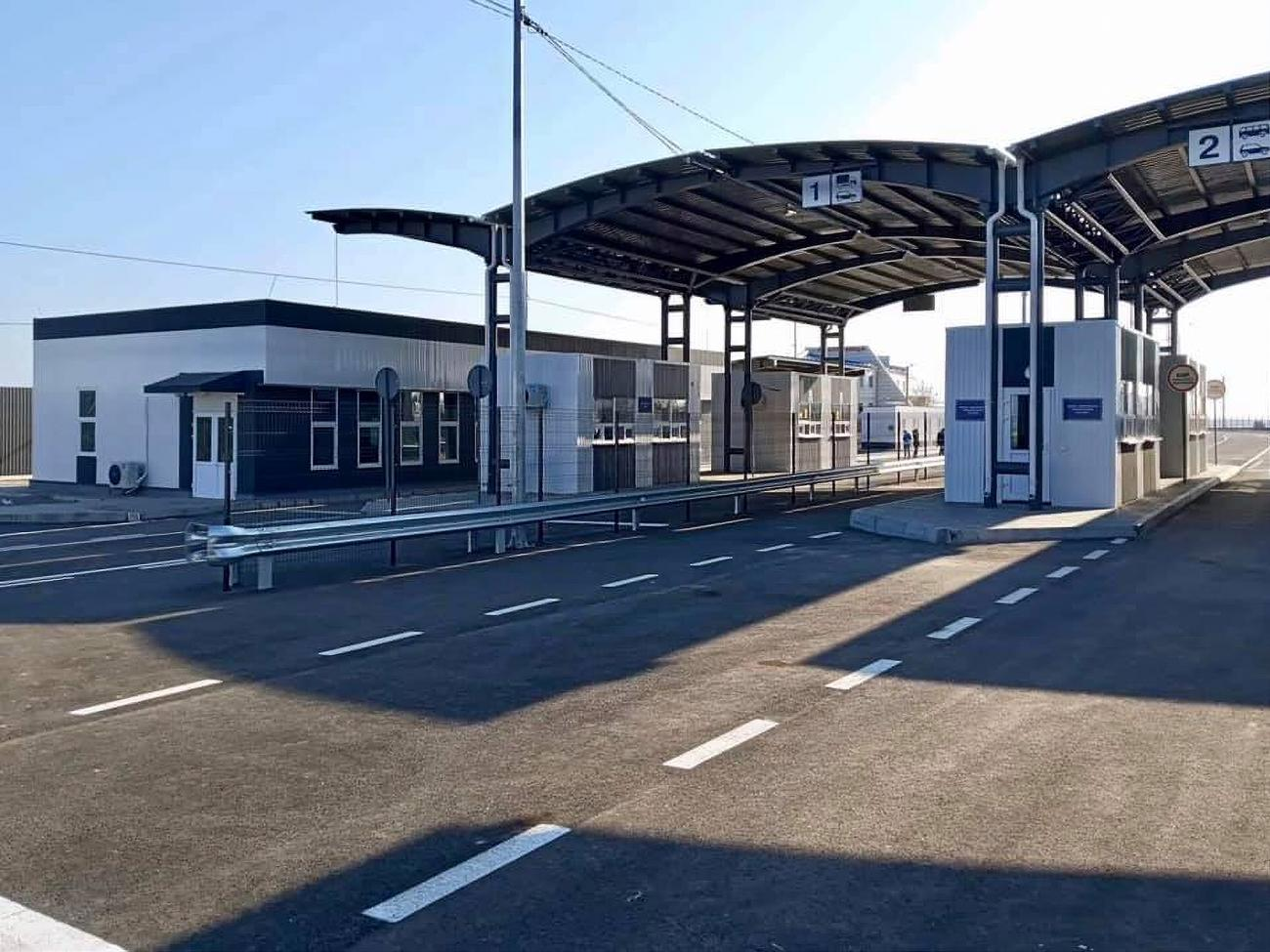 Пункти пропуску відкрили 15 листопада