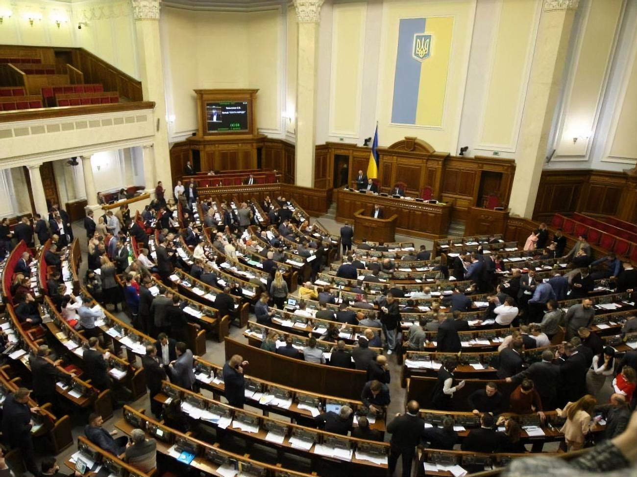 Рада продовжить розглядати закон 3 грудня