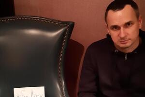 Сенцов: Сдавать интересы Украины – это плохо