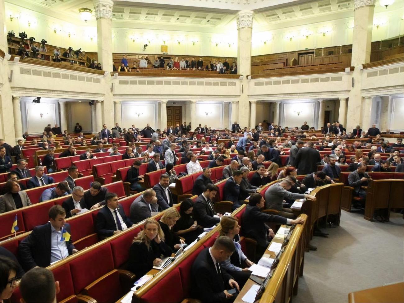 Рада нового скликання розпочала свою роботу 29 серпня