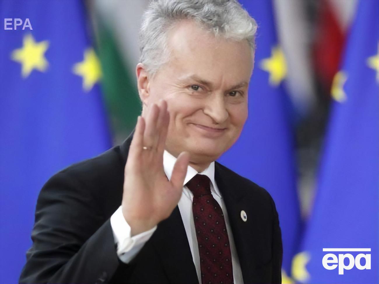 Науседа підписав укази про помилування 14 листопада