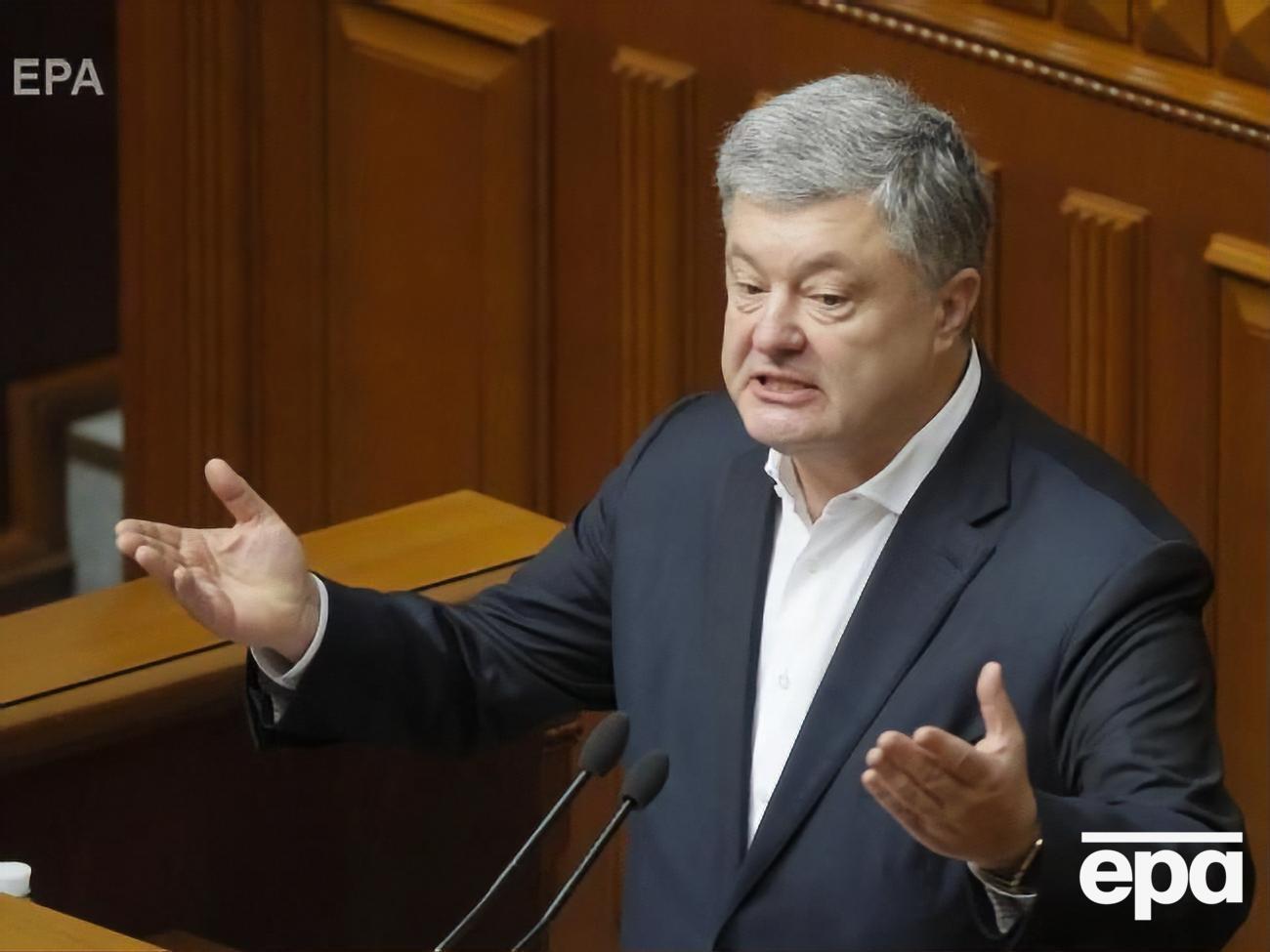 У січні 2016 року Петро Порошенко передав свою частку в корпорації Roshen в управління сліпому трасту компанії Rothschild Trust