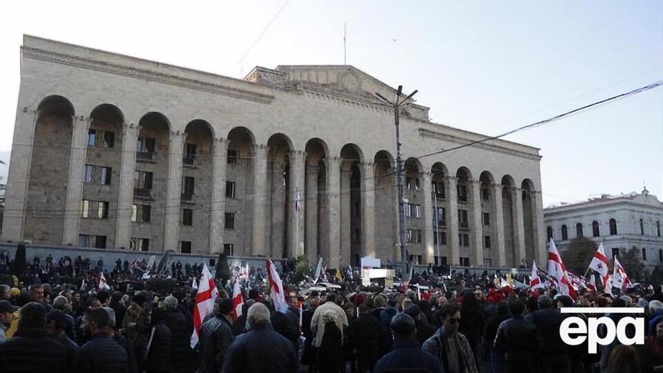 14 ноября акция протеста была объявлена бессрочной