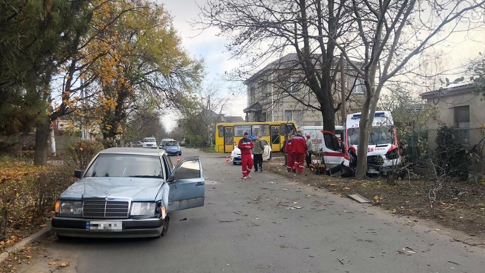 Полиция намерена квалифицировать ДТП в Одессе по ч. 1 ст. 286 (нарушение правил безопасности дорожного движения) Уголовного кодекса Украины