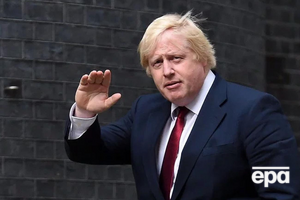 У квітні 2018 року Джонсон без особистої охорони відвідав приватний будинок Лебедєва в Італії