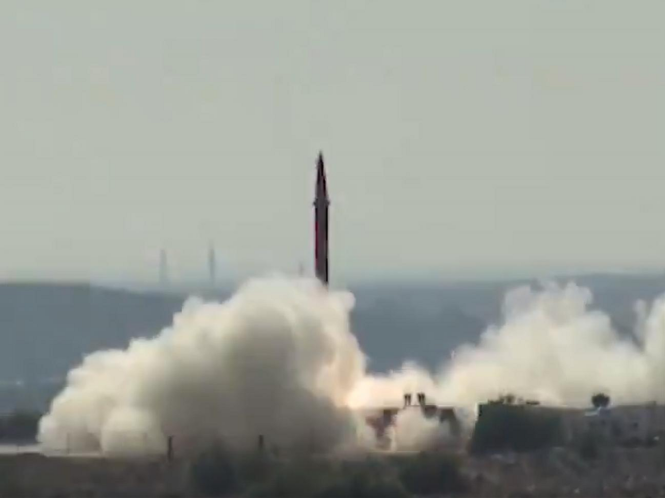 Ракета Shaheen-1 може нести як звичайні, так і ядерні боєголовки