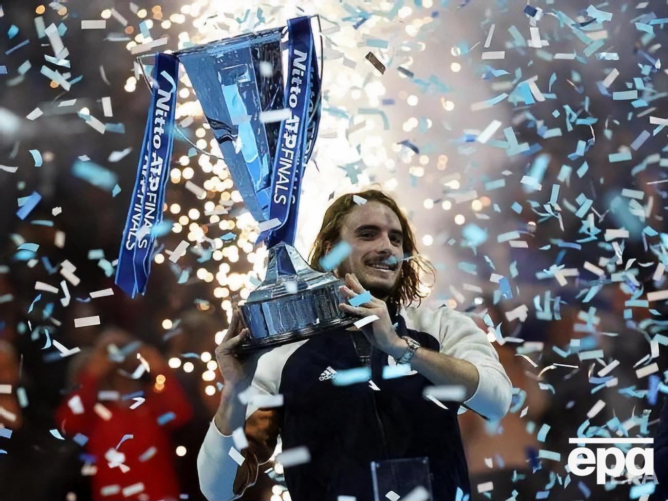 Ціціпас став наймолодшим переможцем підсумкового турніру з 2001 року