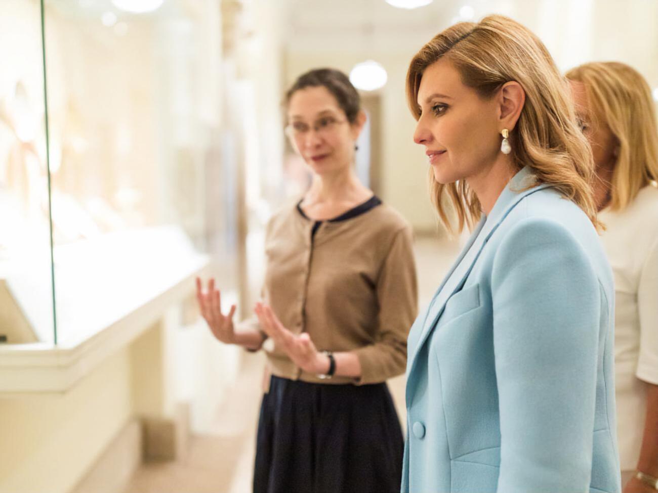 Зеленская отмечает, что ее окружение "умеет молчать"