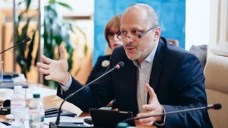 Аласанія: У Суспільному нескінченно йдуть обшуки, допитують людей