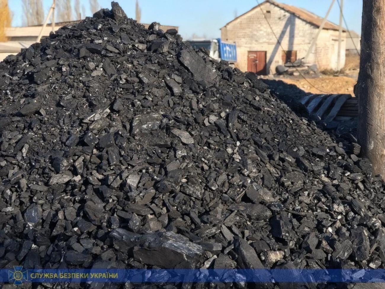 Вугілля на підпільному підприємстві видобувало понад 30 гірників