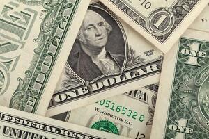 НБУ установил курс валют на 19 ноября