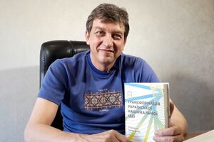 У випадку з Поляковим "Слуга народу" взяла курс на "зміцнення влади". Але це ж Україна. Тут слід боротися за довіру суспільства