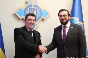 Данілов обговорив із Вінніковим матеріальну, технічну та консультативно-дорадчу допомогу, яку Україні надають у межах трастових фондів НАТО