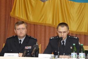 Канцидайло (слева) 42 года