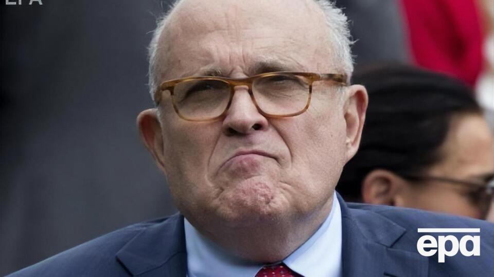 The New York Times: Джулиани был "очевидной мишенью" прослушивания своих разговоров