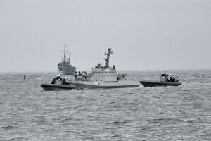 Захоплені Росією українські військові кораблі прибули в Україну. Фоторепортаж