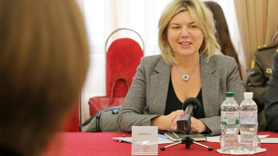 Фролова: Надо поднять уровень военного образования