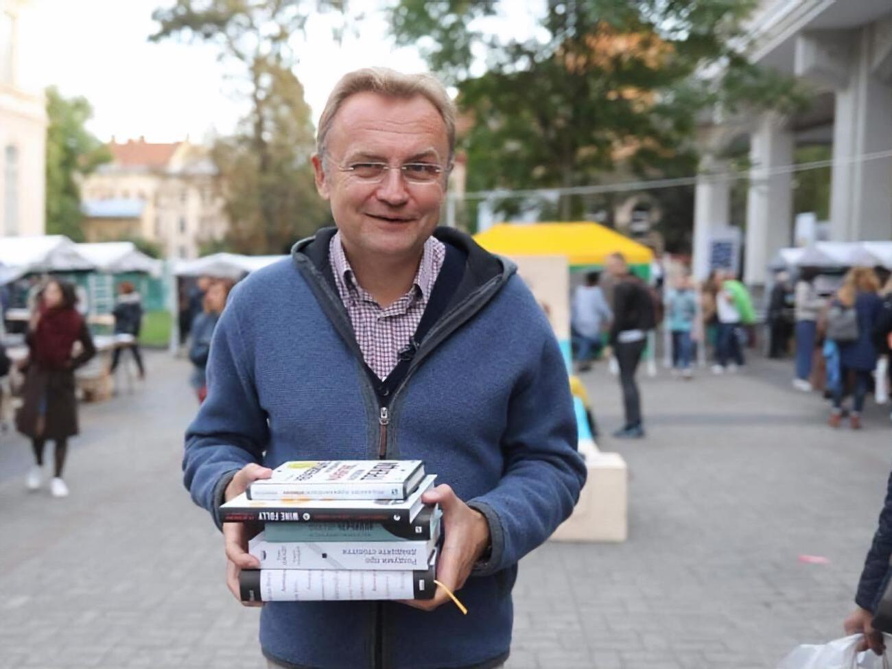 Садовому вручили сообщение о подозрении