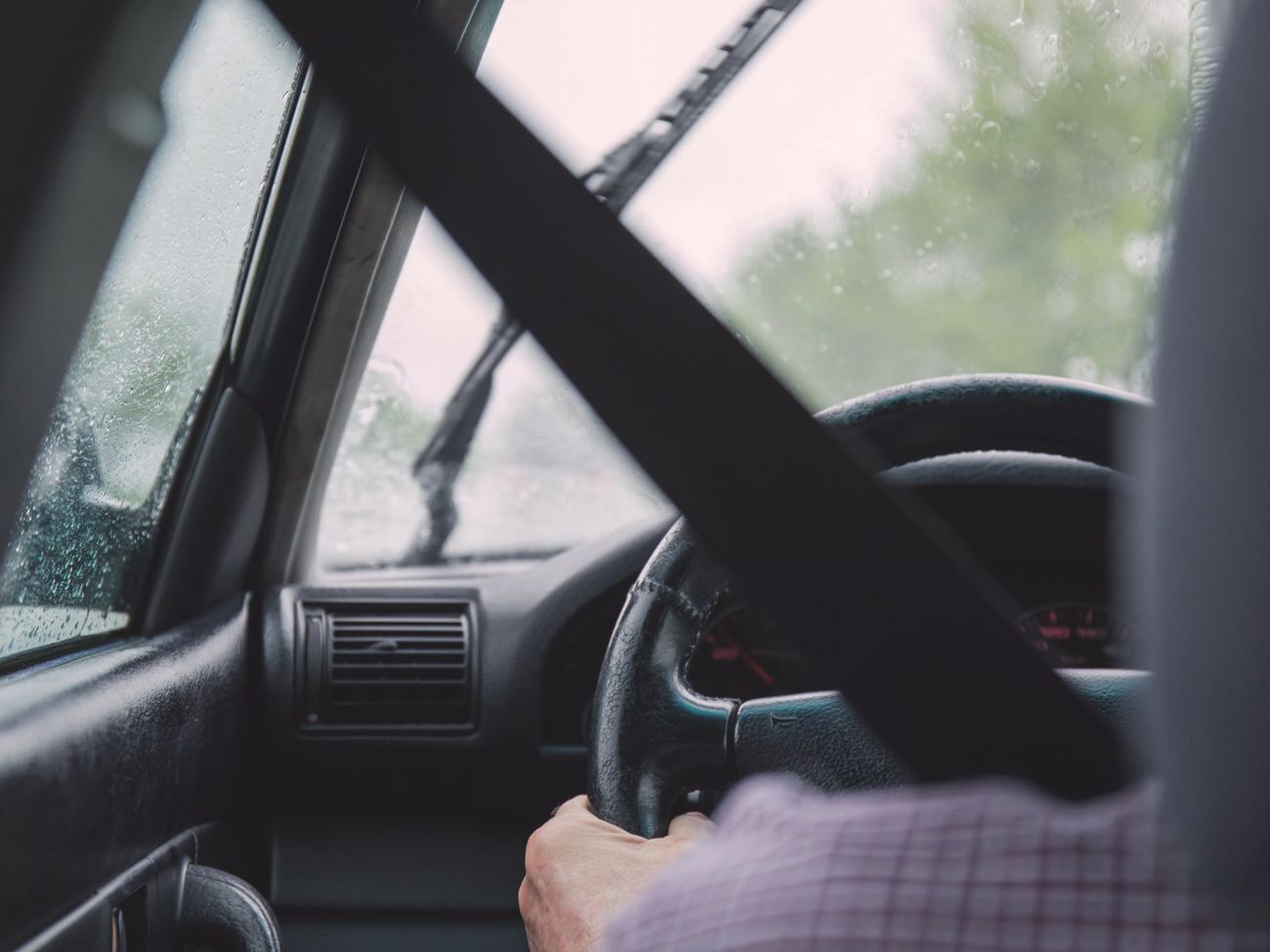 Рада ввела штрафы за нарушение правил перевозки детей