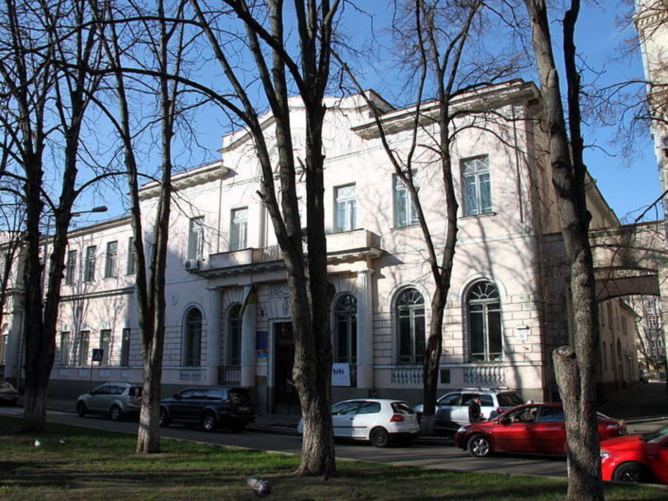 Поки Український інститут нацпам'яті працює без директора