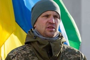 Зараз Мазур перебуває в Україні