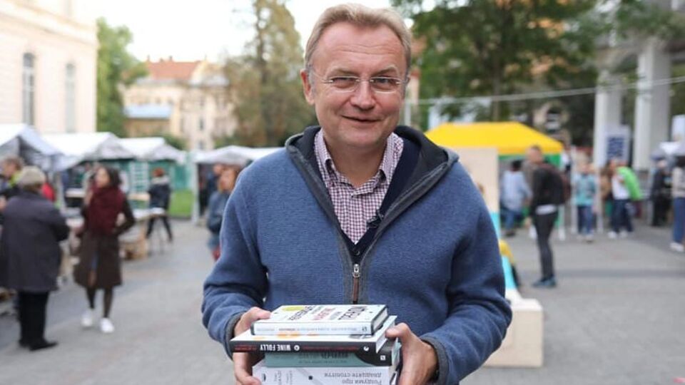 Прокуратура клопотатиме про заставу для Садового в розмірі 50 млн грн