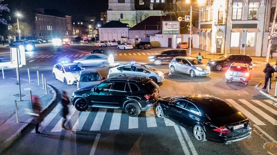 Затриманий спровокував масову ДТП