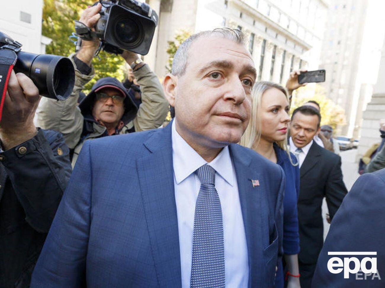 Свідчення Парнаса будуть цінними в розслідуванні, яке комітет із розвідки Конгресу США проводить у межах процедури імпічменту Трампа, зазначає CNN