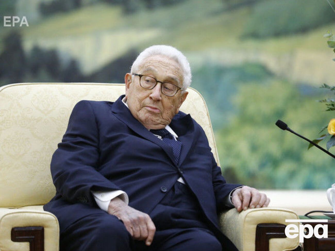 Киссинджер: Пока США и Китай "далеко от того, чтобы было слишком поздно"