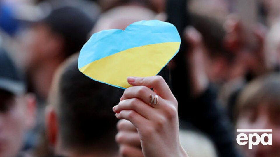 35,9% респондентов считают, что дела идут в правильном направлении