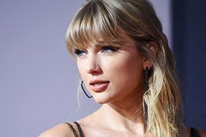 Свіфт назвали найкращою співачкою не тільки року, а й десятиліття