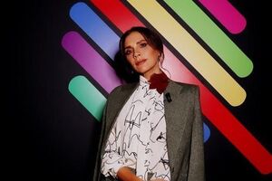 Вікторія Бекхем: Махи ногою та інші речі на шоу Елен Дедженерес