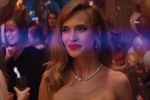 Глюк’oZa: Песня "Танцевач" про свободного и раскованного "танцующего человека"