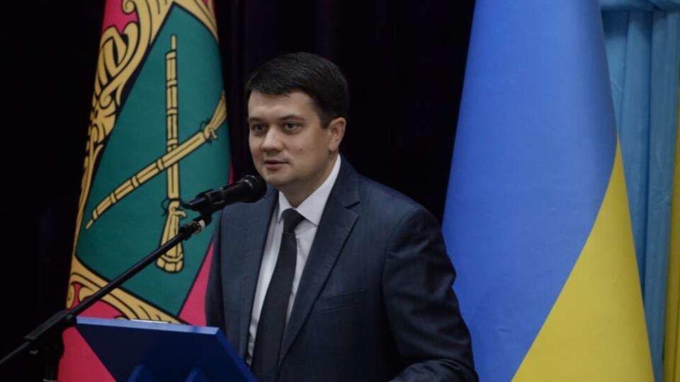 Разумков: Я розумію, що завжди за деякий час буде падати довіра до органів влади