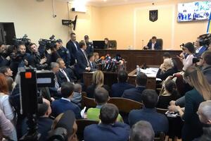 Колишні й чинні нардепи хочуть узяти Садового на поруки