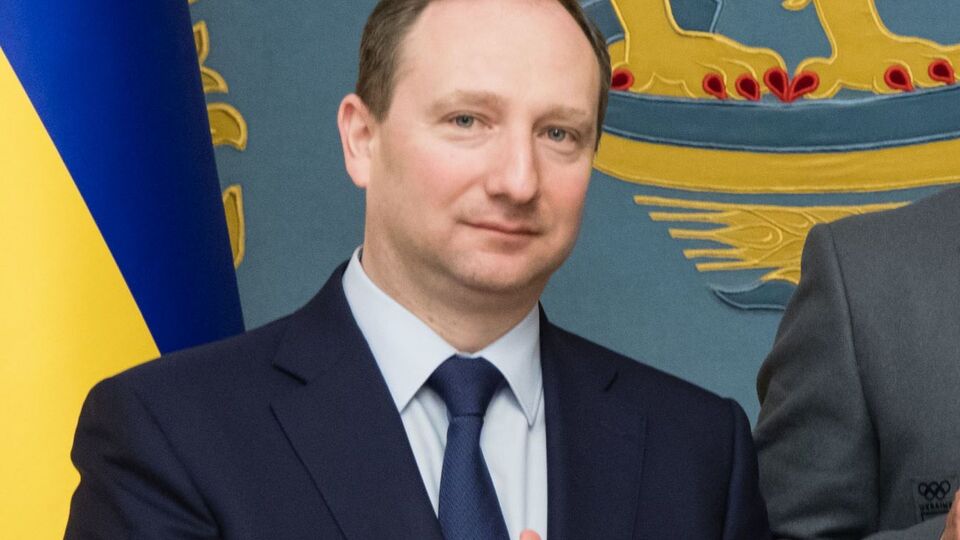 Райнин подал в отставку с должности главы АП в мае 2019 года