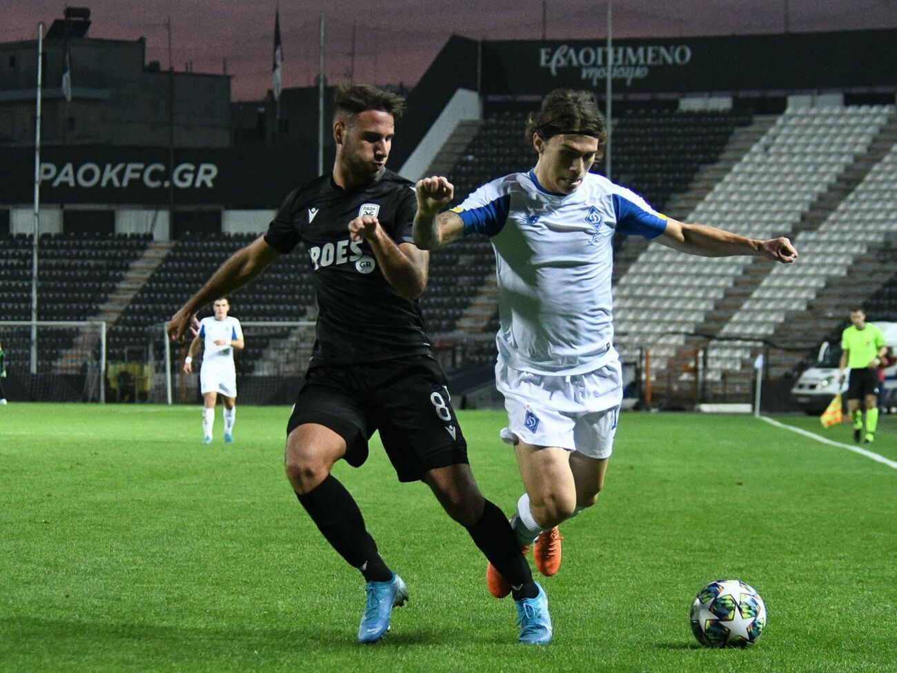 "Динамо" победило ПАОК со счетом 5:2 по сумме двух матчей