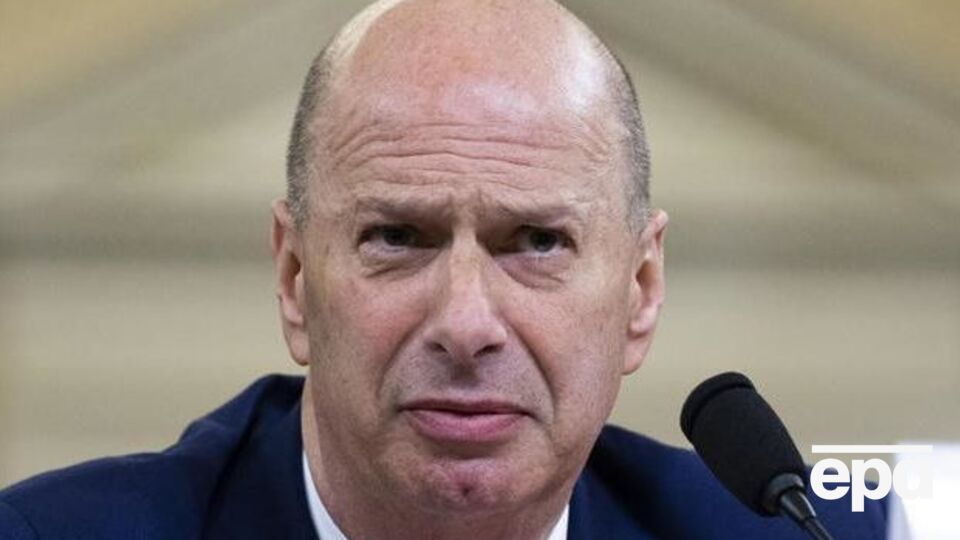 Троє жінок звинуватили Сондленда в сексуальних домаганнях, дипломат усе заперечує