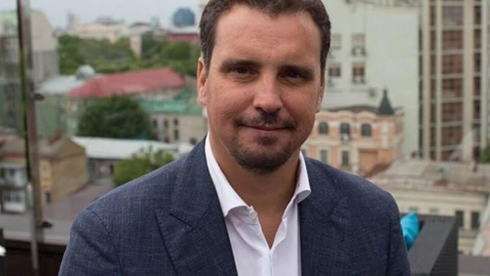 Абромавичус розповів, що китайські інвестори вже придбали акції заводу "Мотор Січ"
