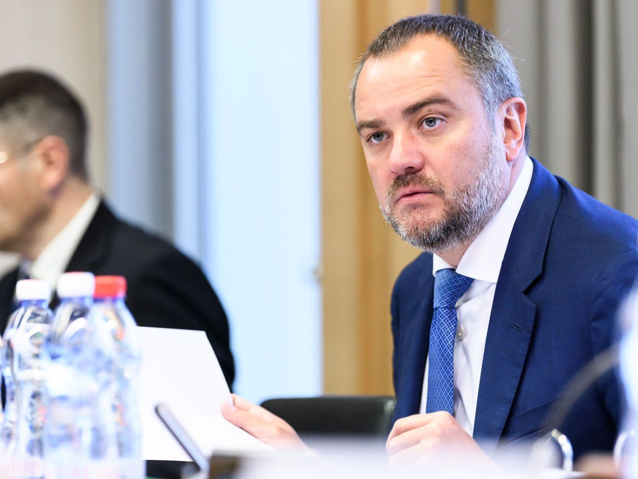 Павелко будував футбольні майданчики вдвічі дорожче за реальну ціну, стверджують журналісти