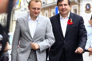 Сажать на скамью подсудимых Садового, в то время как в САП пылится дело на Труханова – плевок в лицо правосудию