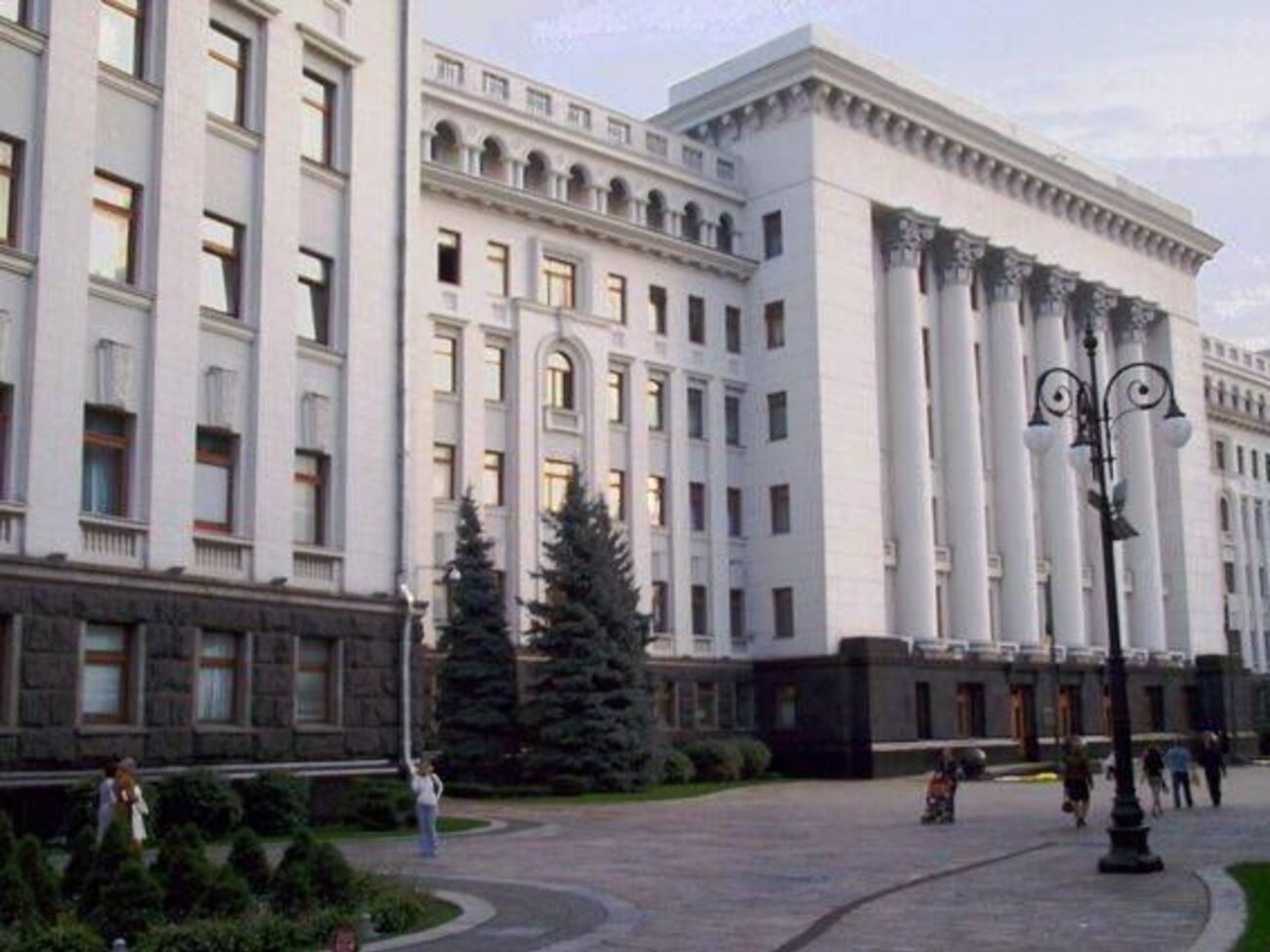 Сообщение о заминировании Офиса президента поступило на телефон спецлинии "102" 26 ноября 2019 года