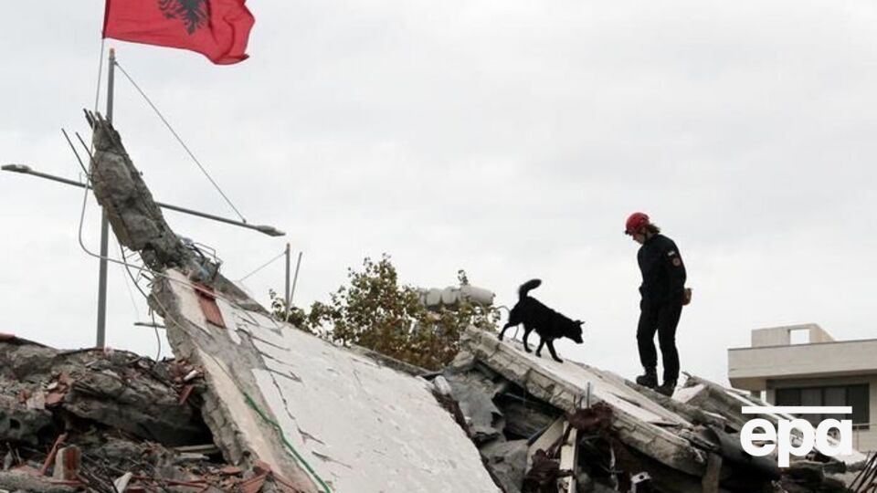 Из-за землетрясения в Албании по меньшей мере 4000 человек остались без крыши над головой