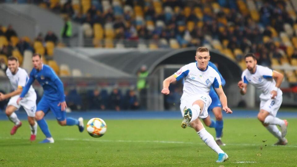 "Динамо" забило "Львову" четыре гола