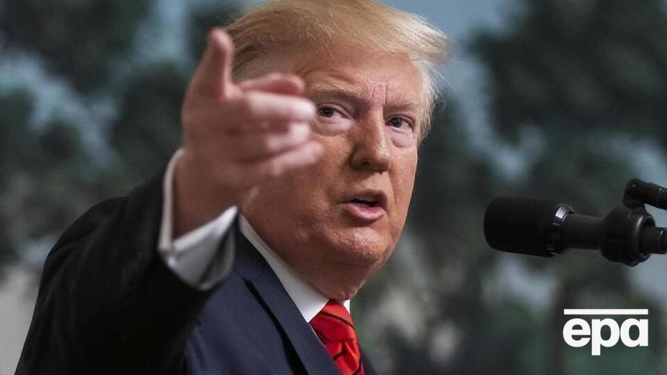 Трамп заявил, что стена на границе с Мексикой "очень мощная, но пробить можно любую стену"