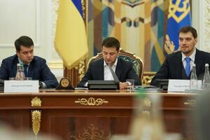 Зеленський провів нараду з керівництвом Верховної Ради та Кабміном в Офісі президента