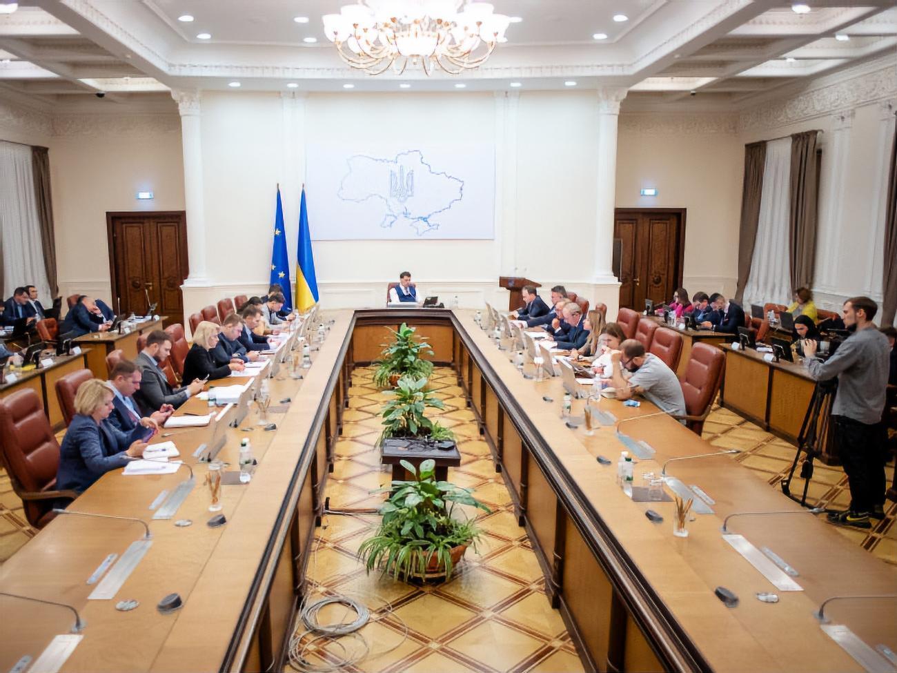 Кабмин принял решение 6 ноября